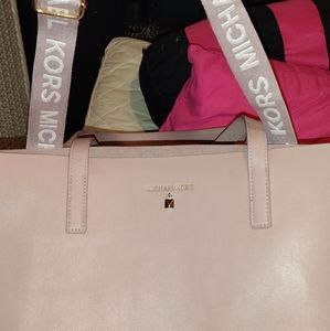 Michael Kors Tote